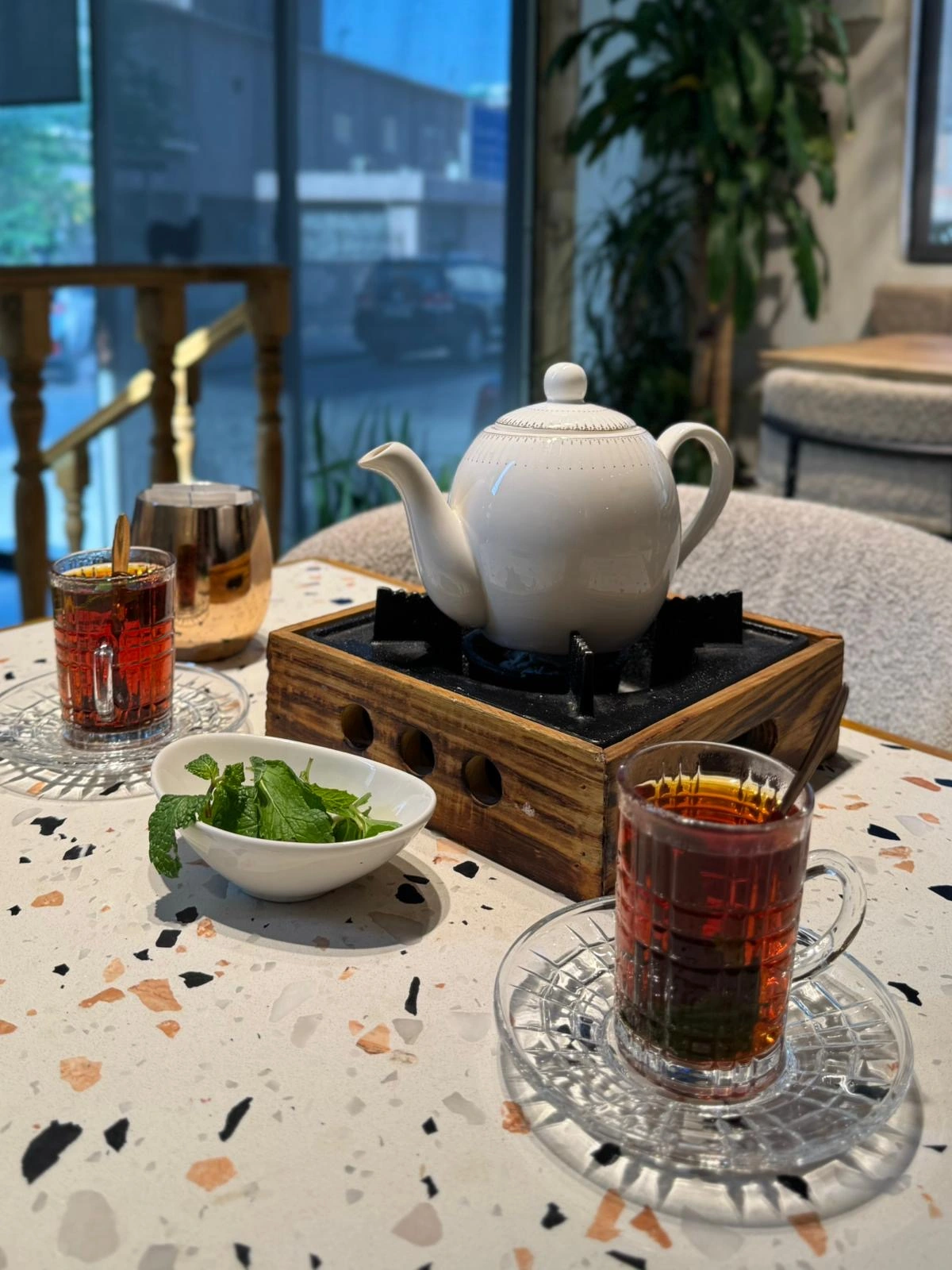 مشاوي مطعم على المنقل