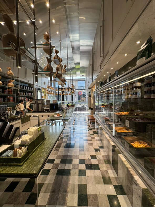 منتجات Carya Cafe من مكسرات وفواكه مجففة وزيوت طبيعية