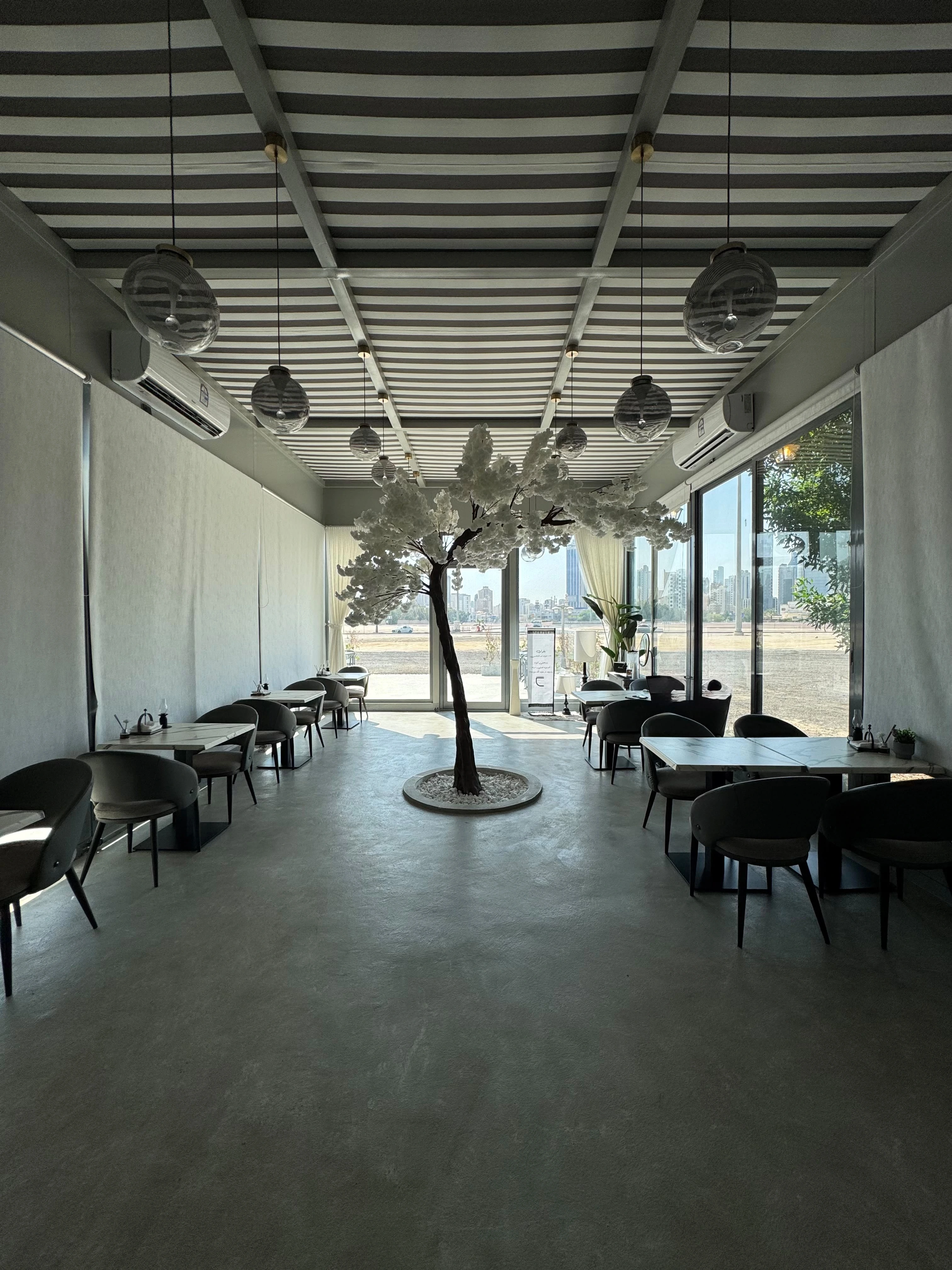 حلويات Crafted Cafe المميزة