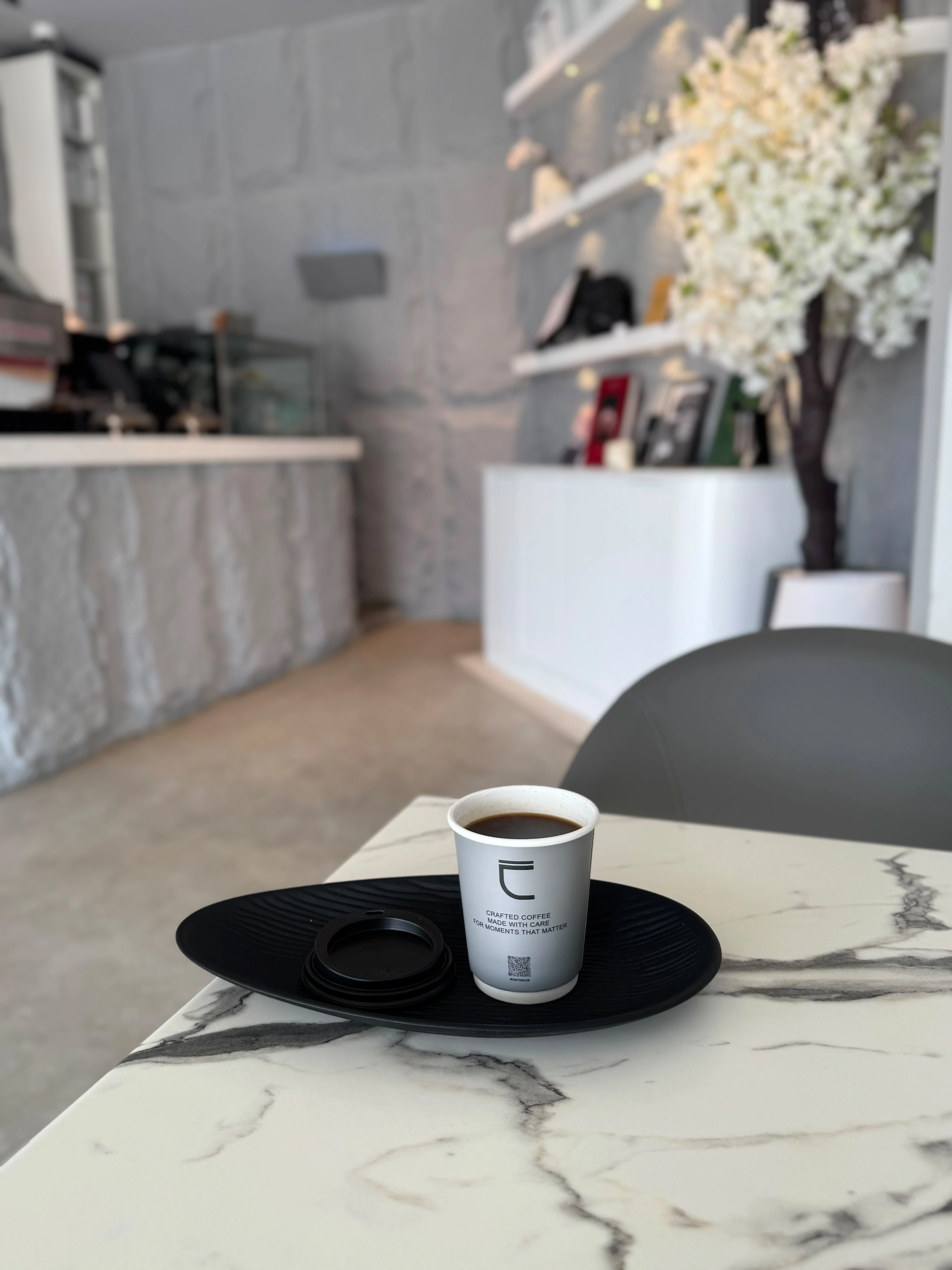 أجواء Crafted Cafe الشرحة والهادية المناسبة للشغل والدراسة