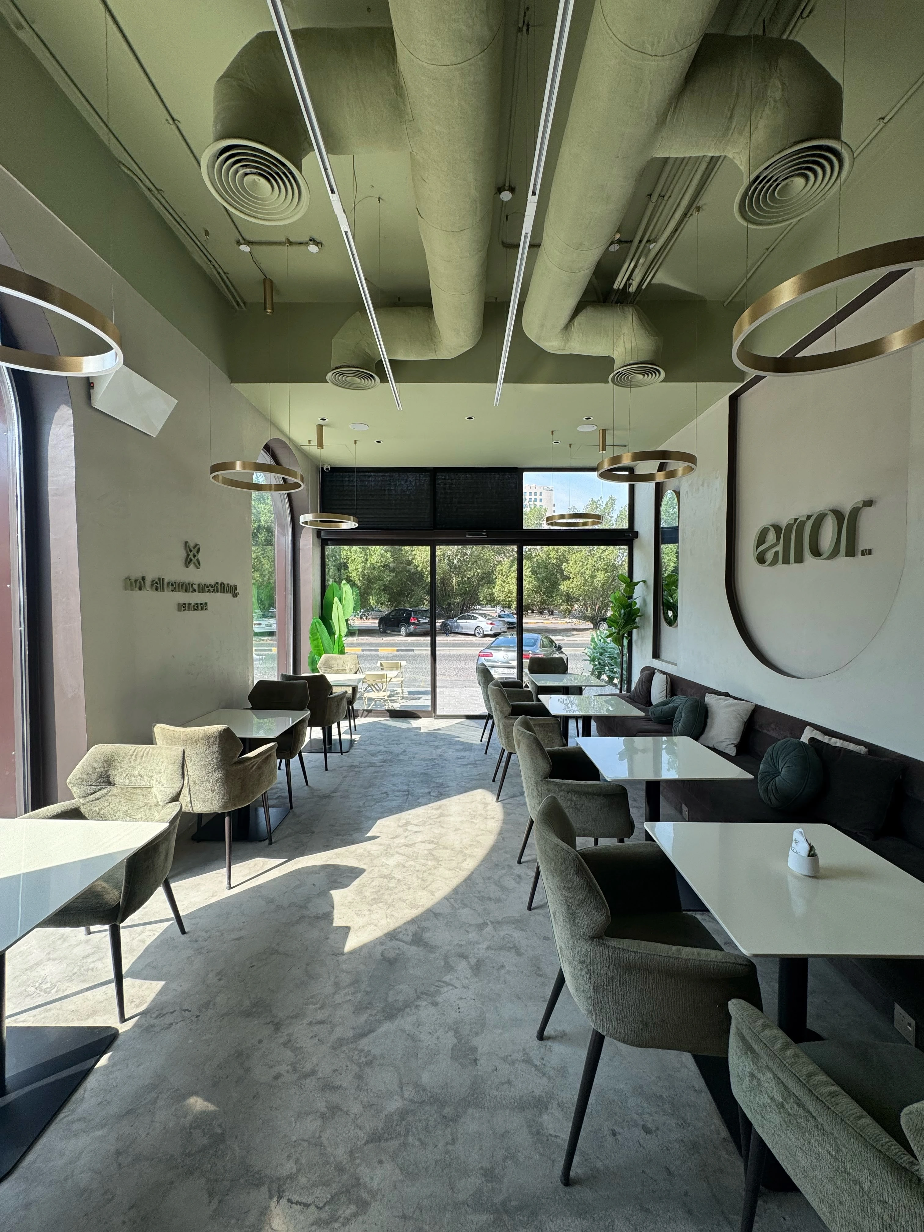 أجواء Error Cafe الهادية المناسبة للشغل والدراسة