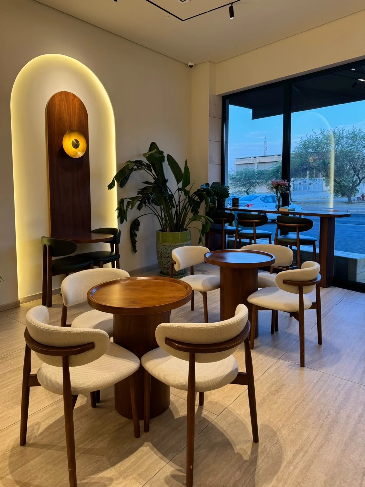 تفاصيل ديكور Frac Cafe