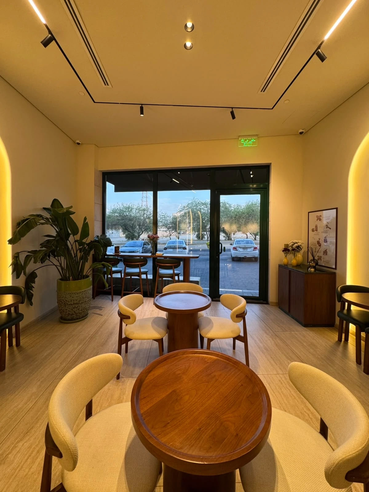 أجواء Frac Cafe الشرحة المناسبة للشغل والدراسة
