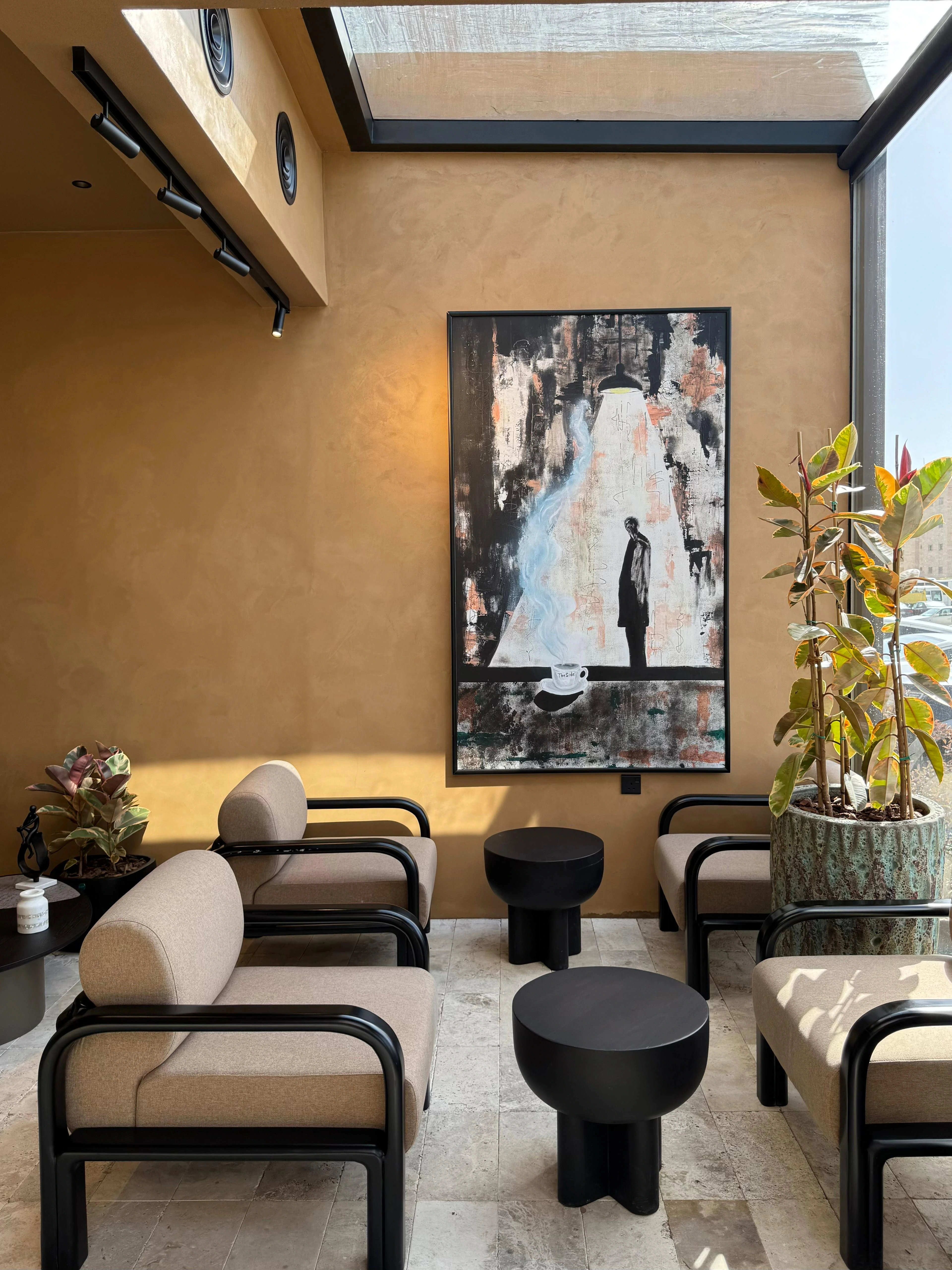 Hot Americano في The Side Cafe الكويت