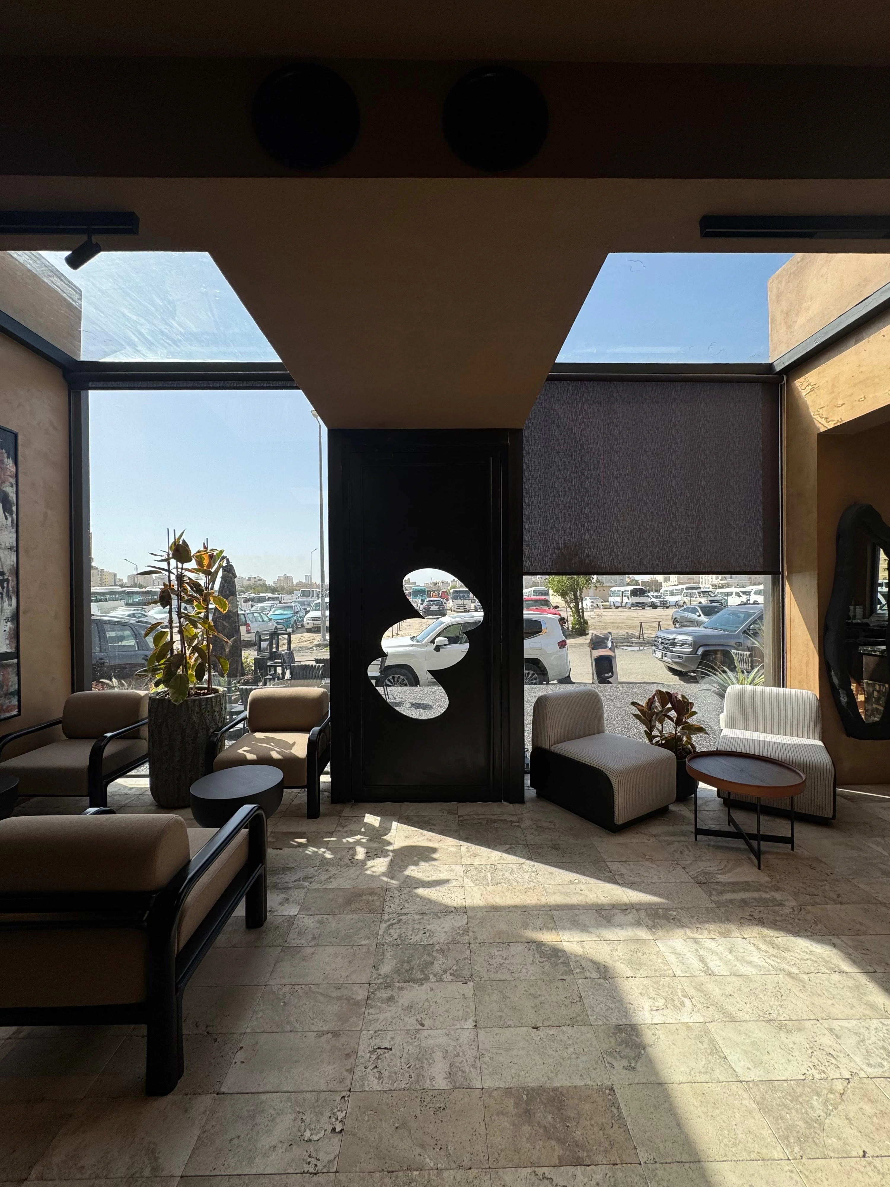 The Side Cafe المنقف - تصميم داخلي مميز