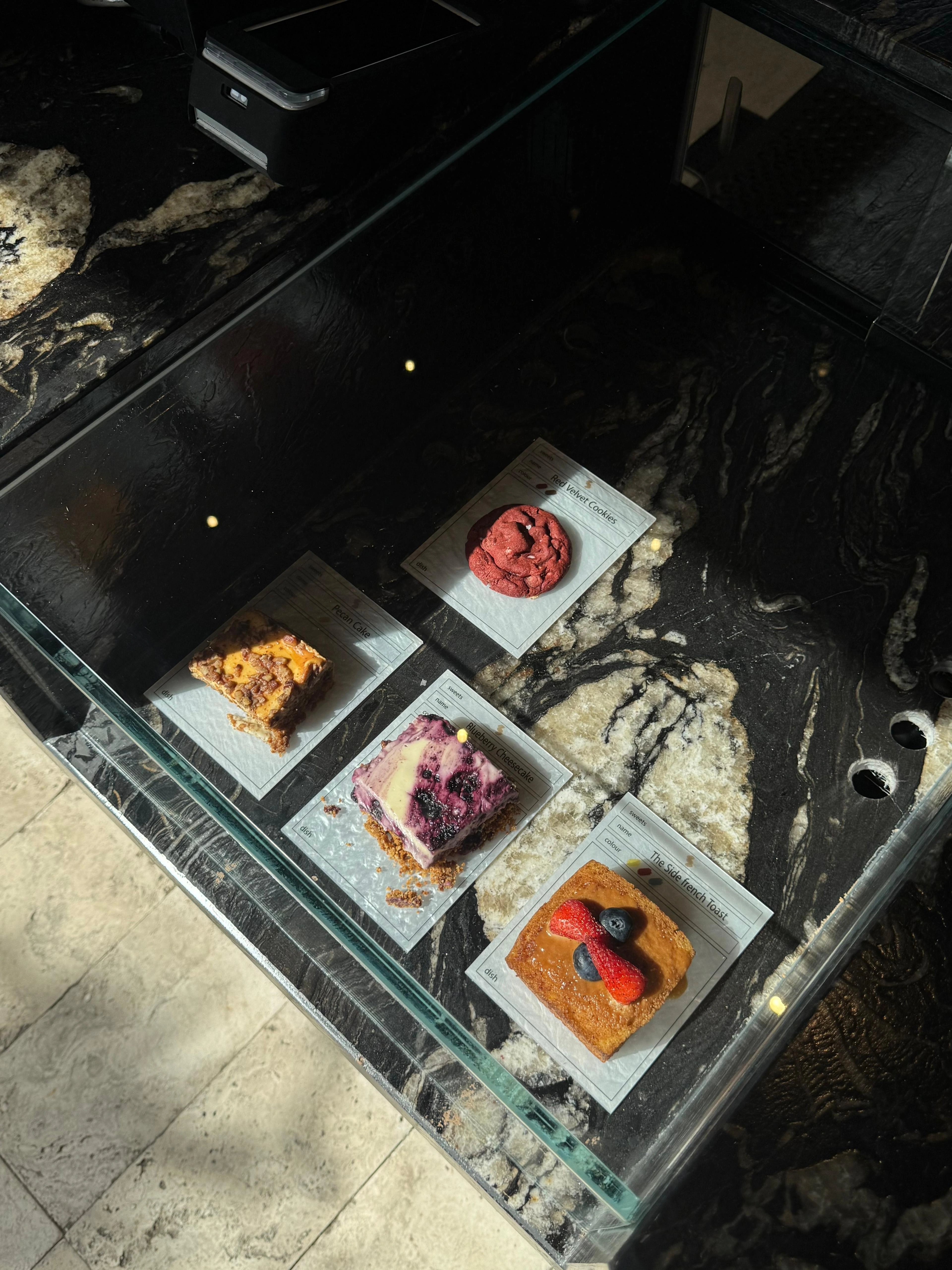 أجواء هادئة للعمل في The Side Cafe